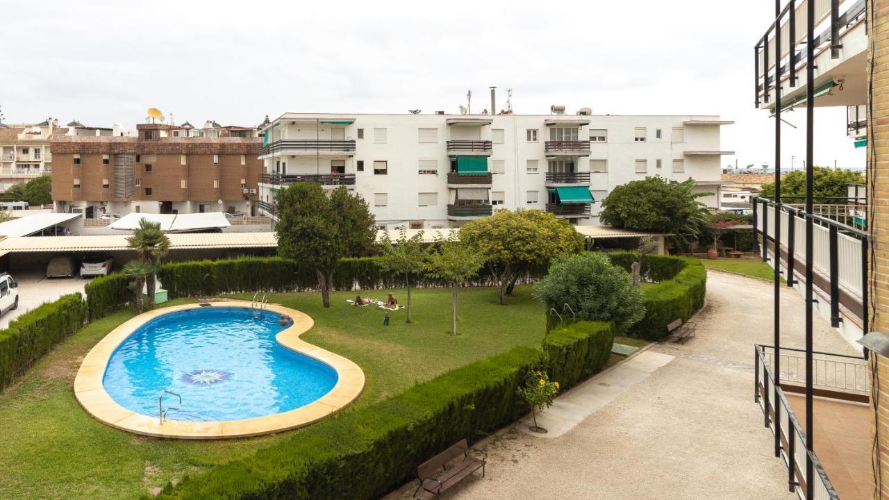 Modern 2 Bedroom Apartment 100 M From The Beach خافييا المظهر الخارجي الصورة