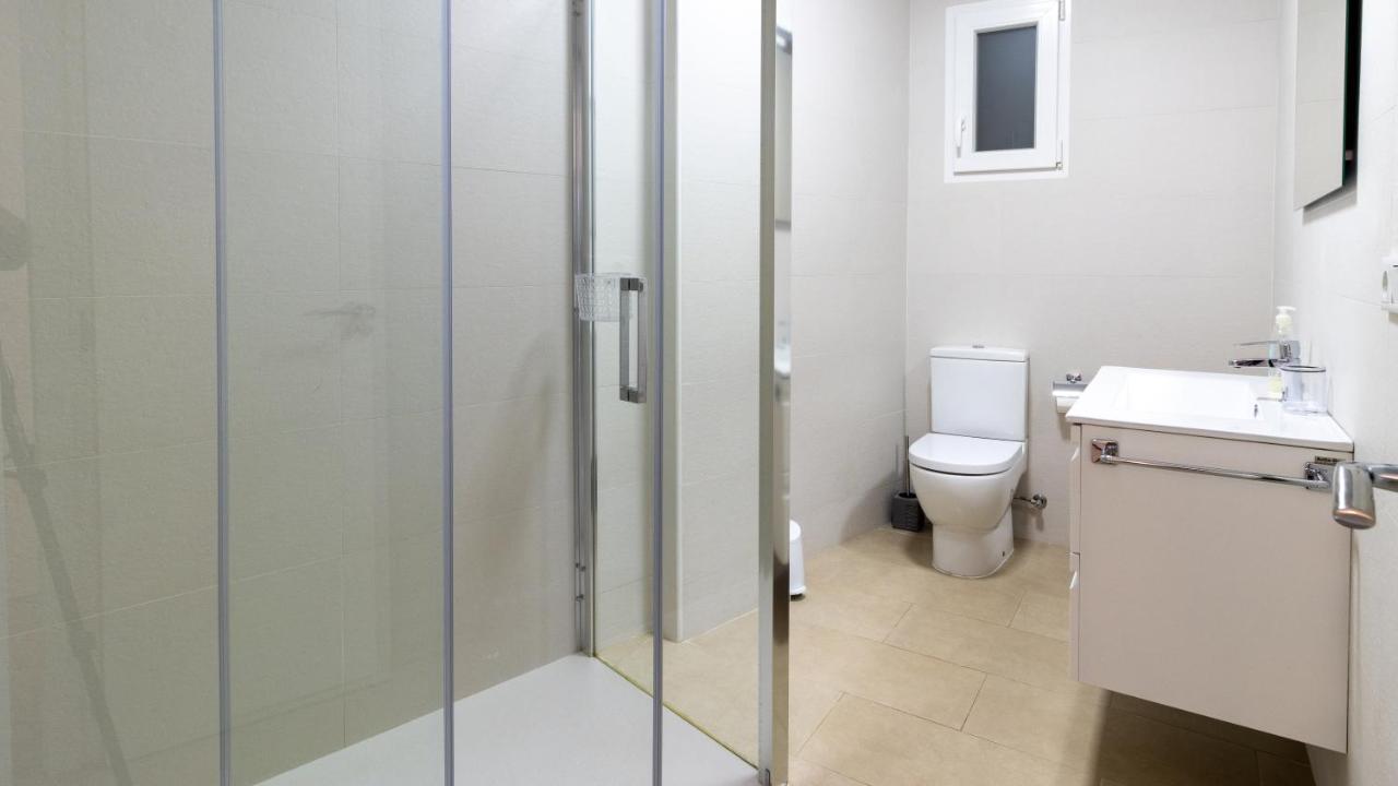 Modern 2 Bedroom Apartment 100 M From The Beach خافييا المظهر الخارجي الصورة
