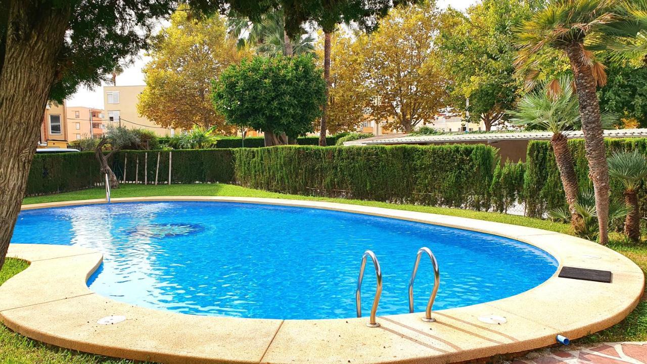 Modern 2 Bedroom Apartment 100 M From The Beach خافييا المظهر الخارجي الصورة